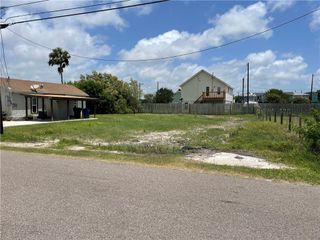 230 Sea Side Dr, Corpus Christi, TX 78418