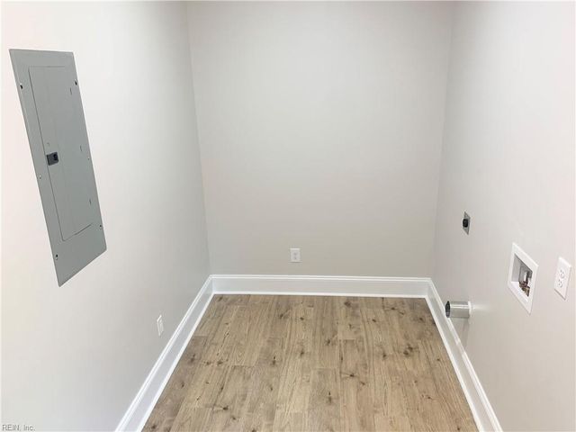 1432 Morris CRES, Norfolk, VA 23509