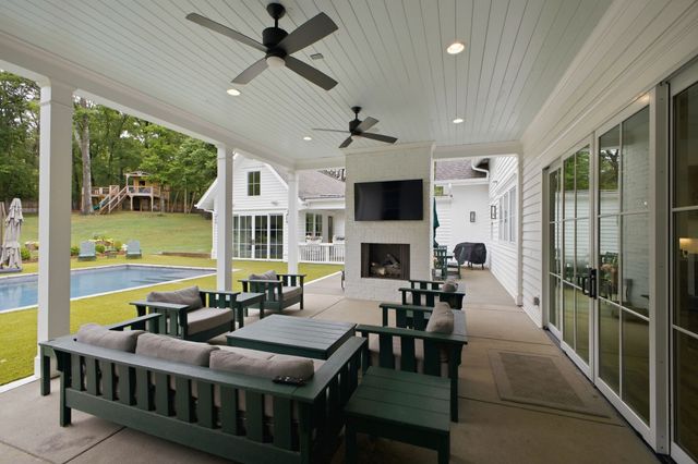9028 Forest Lawn Dr, Brentwood, TN 37027