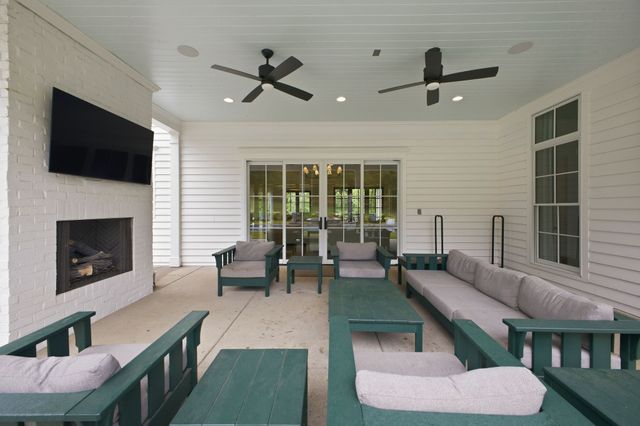 9028 Forest Lawn Dr, Brentwood, TN 37027