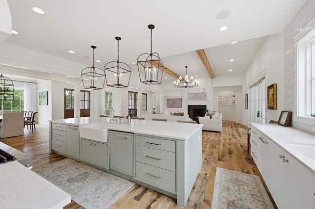 9028 Forest Lawn Dr, Brentwood, TN 37027