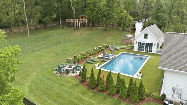 9028 Forest Lawn Dr, Brentwood, TN 37027