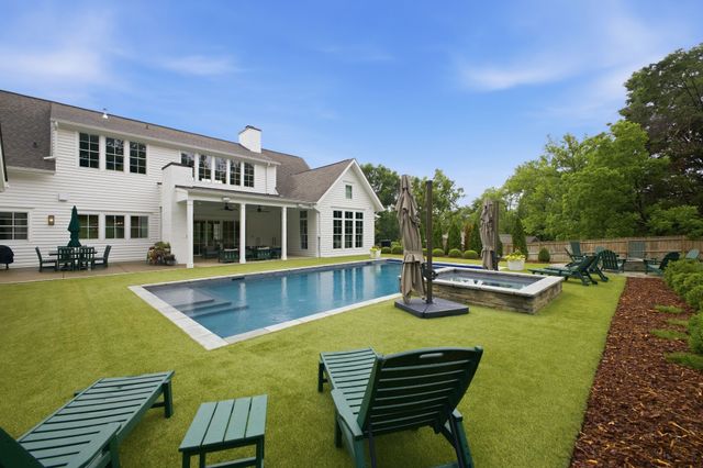 9028 Forest Lawn Dr, Brentwood, TN 37027