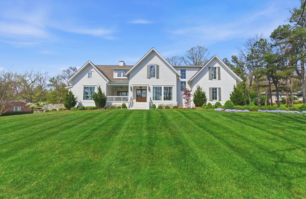 9028 Forest Lawn Dr, Brentwood, TN 37027