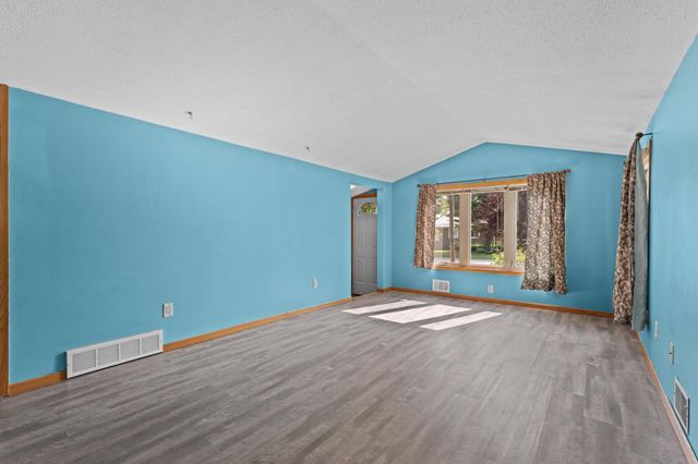 505 1st Avenue NE, Byron, MN 55920