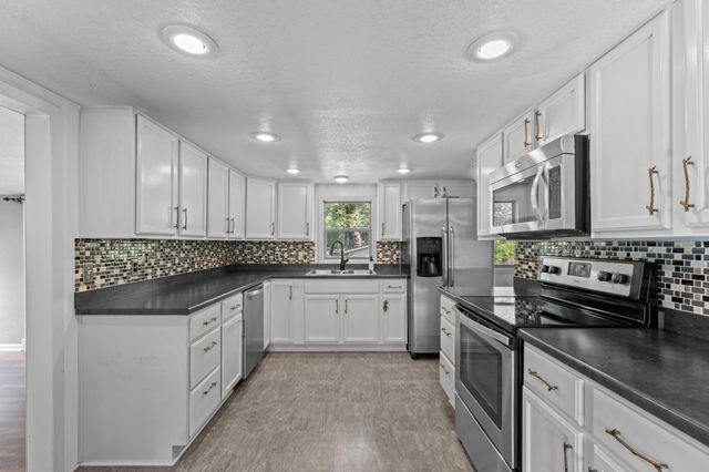 505 1st Avenue NE, Byron, MN 55920
