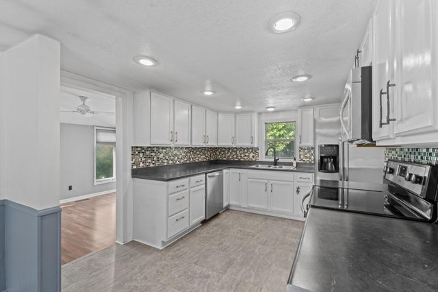 505 1st Avenue NE, Byron, MN 55920