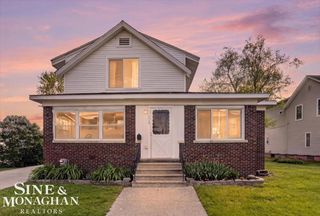 116 Clinton Street, Mount Clemens, MI 48043