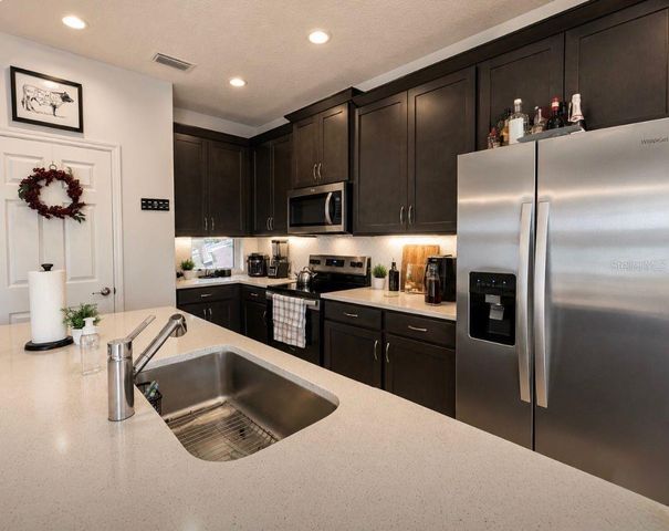 2042 IORIO STREET, St Cloud, FL 34771