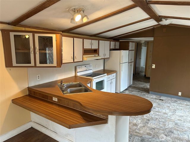 10206 218th Avenue E, Bonney Lake, WA 98391