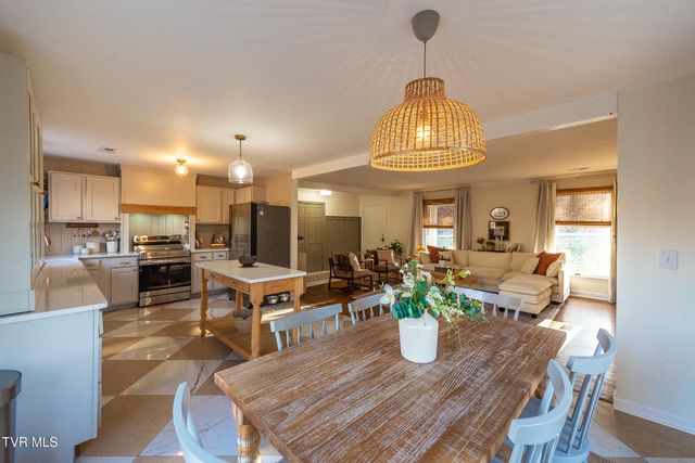 4316 Briarwood Road, Kingsport, TN 37664