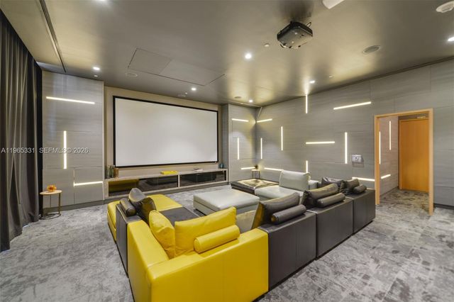 45 SW 9th St 1107, Miami, FL 33130