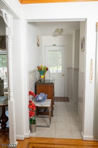 40 Oaktree Ln, Bloomfield Twp., NJ 07003