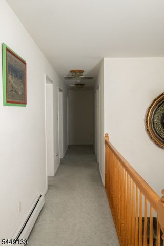 40 Oaktree Ln, Bloomfield Twp., NJ 07003