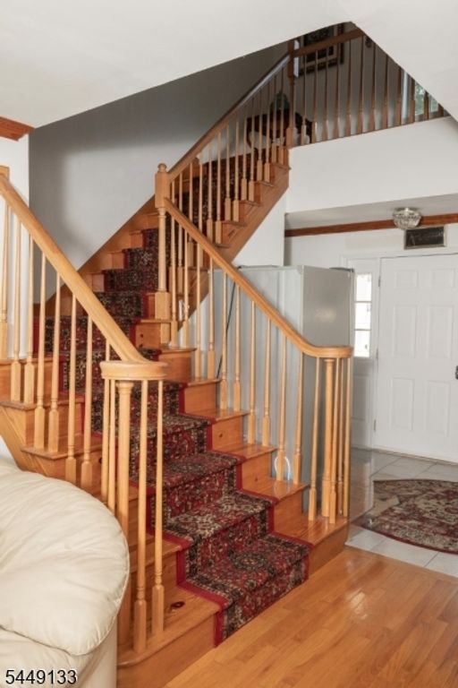 40 Oaktree Ln, Bloomfield Twp., NJ 07003 — photo 3
