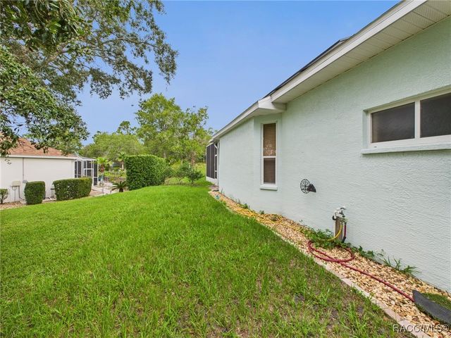 38 Balsam Street, Homosassa, FL 34446