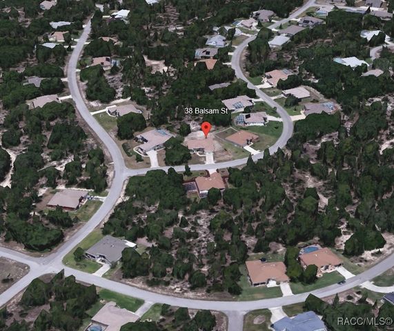 38 Balsam Street, Homosassa, FL 34446
