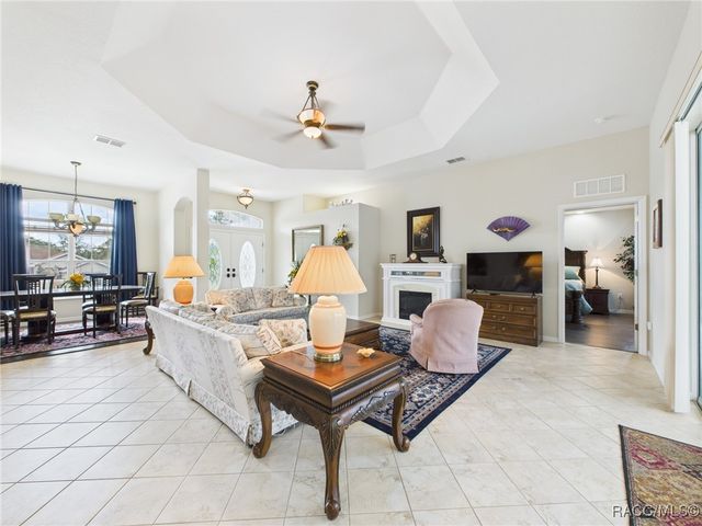 38 Balsam Street, Homosassa, FL 34446