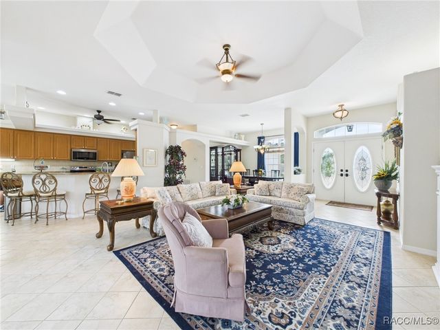 38 Balsam Street, Homosassa, FL 34446