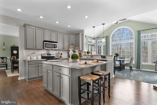 6149 HAWSER DR, King George, VA 22485