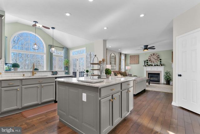 6149 HAWSER DR, King George, VA 22485