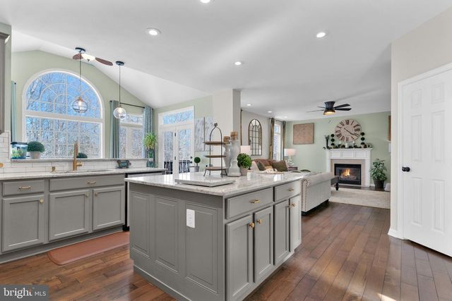 6149 HAWSER DR, King George, VA 22485