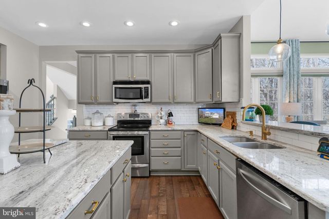 6149 HAWSER DR, King George, VA 22485