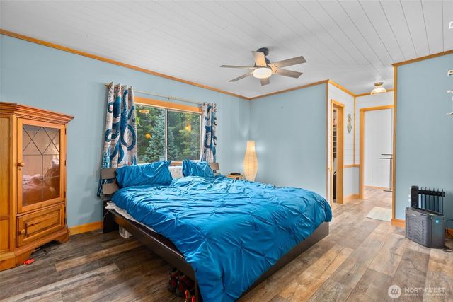 10739 128th Avenue SE, Rainier, WA 98576