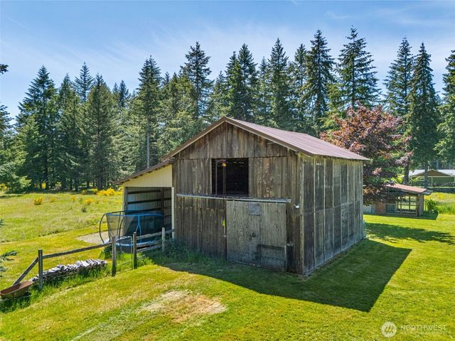 10739 128th Avenue SE, Rainier, WA 98576