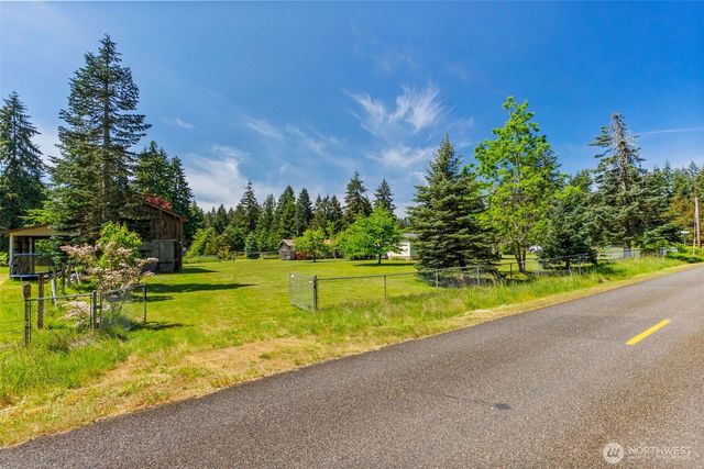 10739 128th Avenue SE, Rainier, WA 98576