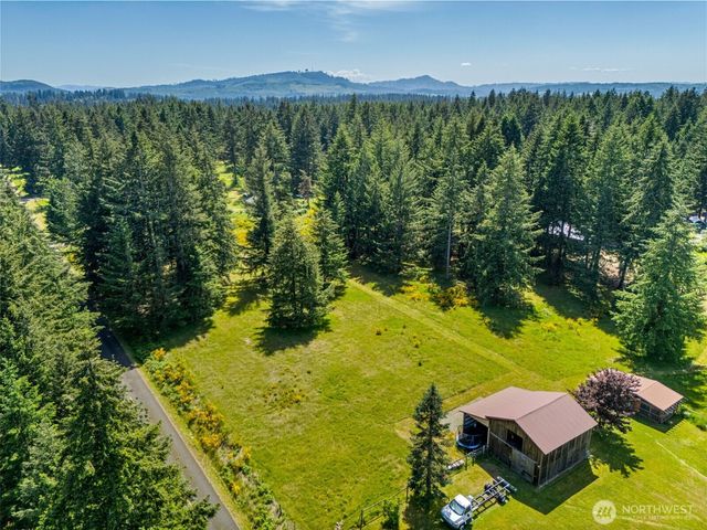 10739 128th Avenue SE, Rainier, WA 98576
