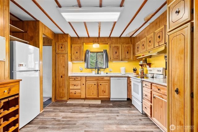 10739 128th Avenue SE, Rainier, WA 98576