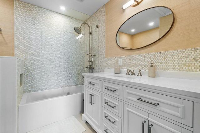 6081 Old Ocean Boulevard, Ocean Ridge, FL 33435