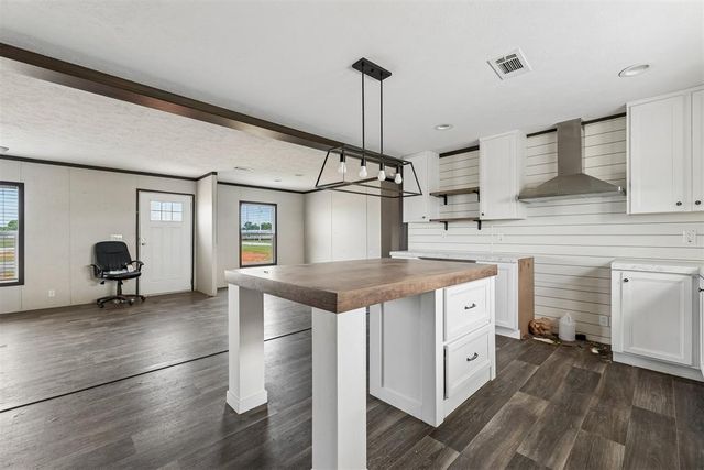 13262 Southerland Road, Blanchard, OK 73010