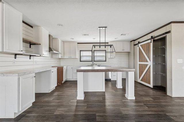 13262 Southerland Road, Blanchard, OK 73010