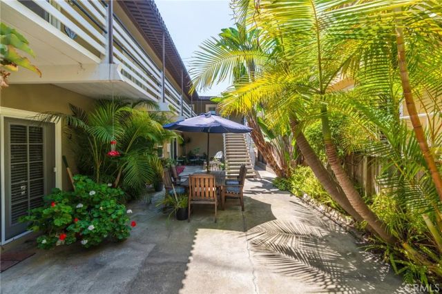 387 Cypress Drive 7, Laguna Beach, CA 92651