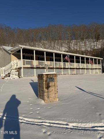 605 Charles Street, Clintwood, VA 24228