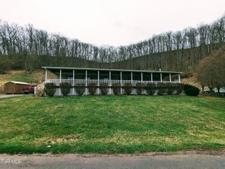 605 Charles Street, Clintwood, VA 24228