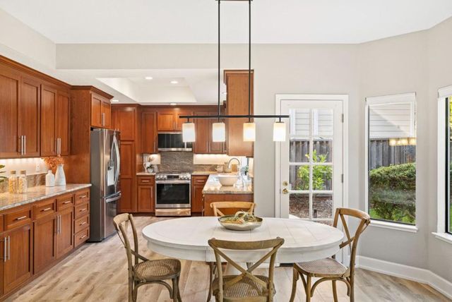 229 Marvilla Circle, Pacifica, CA 94044