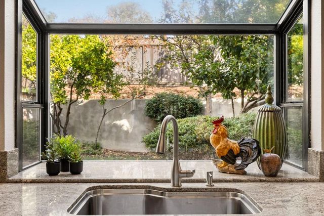 229 Marvilla Circle, Pacifica, CA 94044