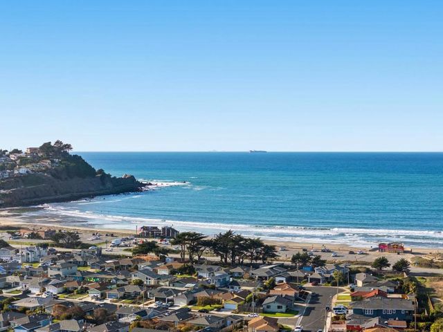 229 Marvilla Circle, Pacifica, CA 94044