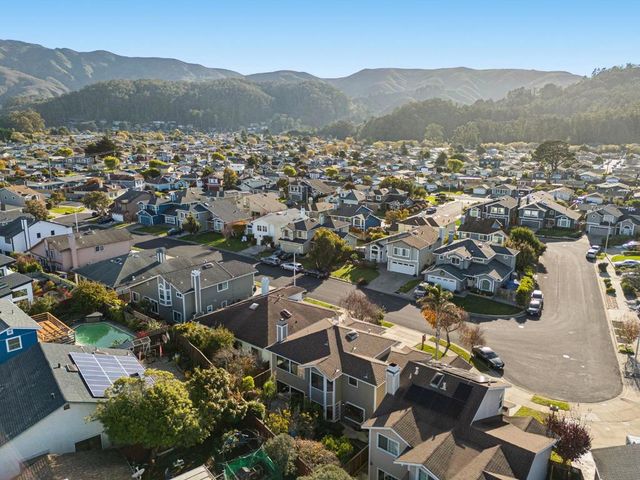 229 Marvilla Circle, Pacifica, CA 94044
