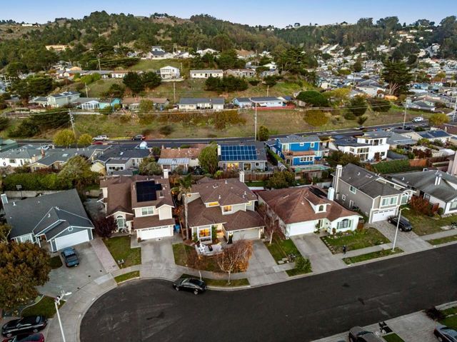229 Marvilla Circle, Pacifica, CA 94044