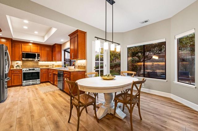 229 Marvilla Circle, Pacifica, CA 94044