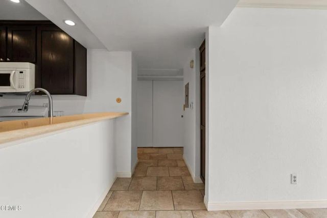 5325 Newcastle Avenue 126, Encino, CA 91316