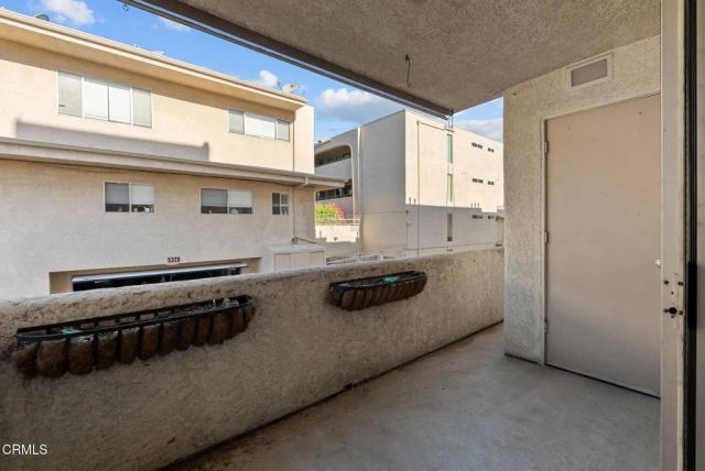 5325 Newcastle Avenue 126, Encino, CA 91316