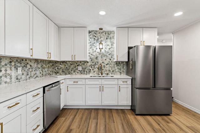 2711 N Locust Street, Denton, TX 76209