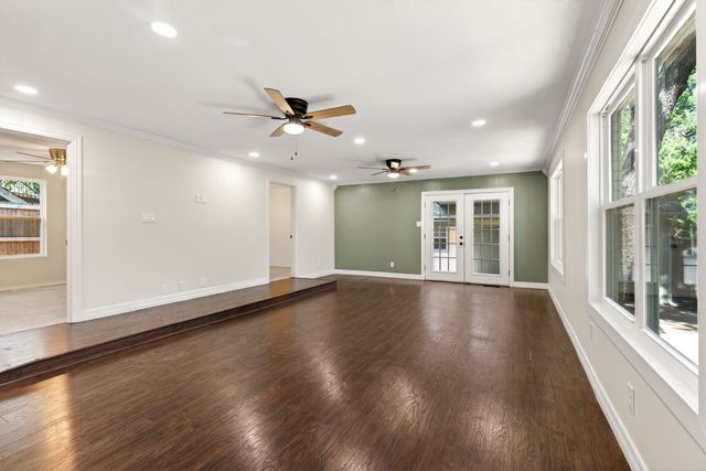2711 N Locust Street, Denton, TX 76209