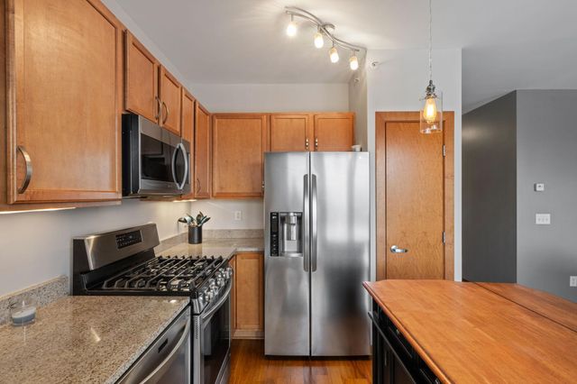 15 E Franklin Avenue 330, Minneapolis, MN 55404