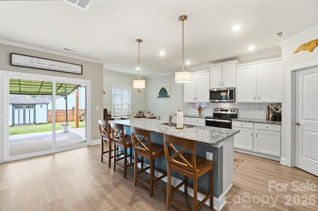 193 Adams Tree Way, Troutman, NC 28166